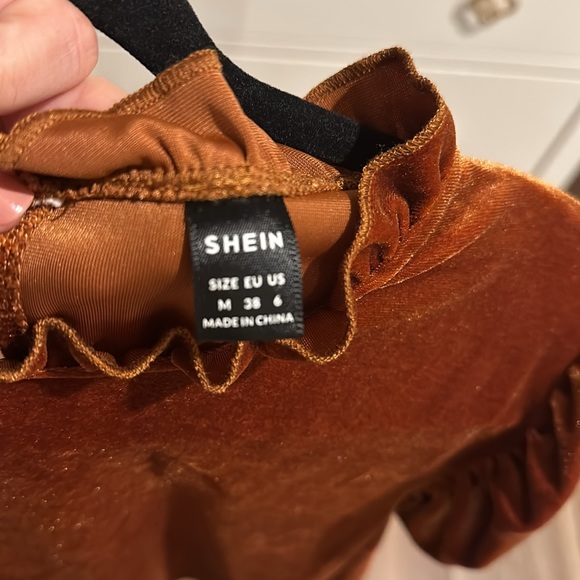 Velvety top in burnt orange - Picture 3 of 3